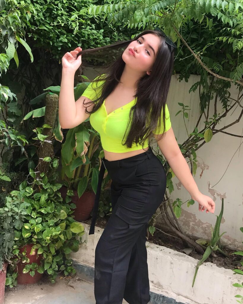 The best deep throat lady in Lahore