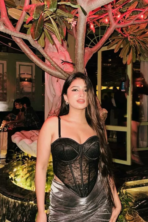 GFE escort available for dinner date