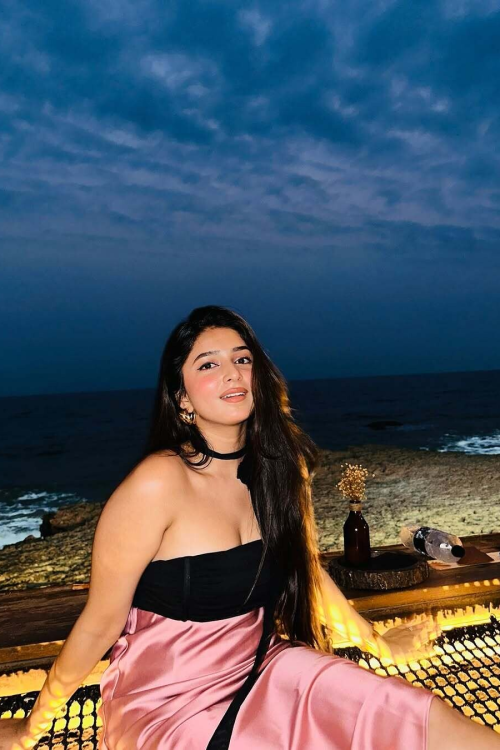 GFE escort available for dinner date