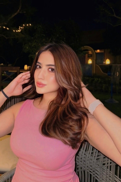 bareback sex girl with brunette hair in Lahore